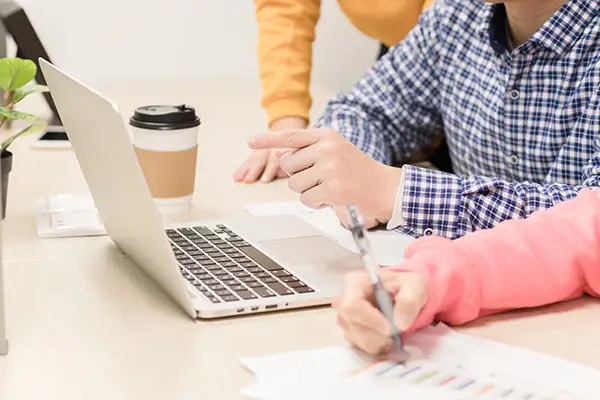 电脑没插硬盘是什么状态